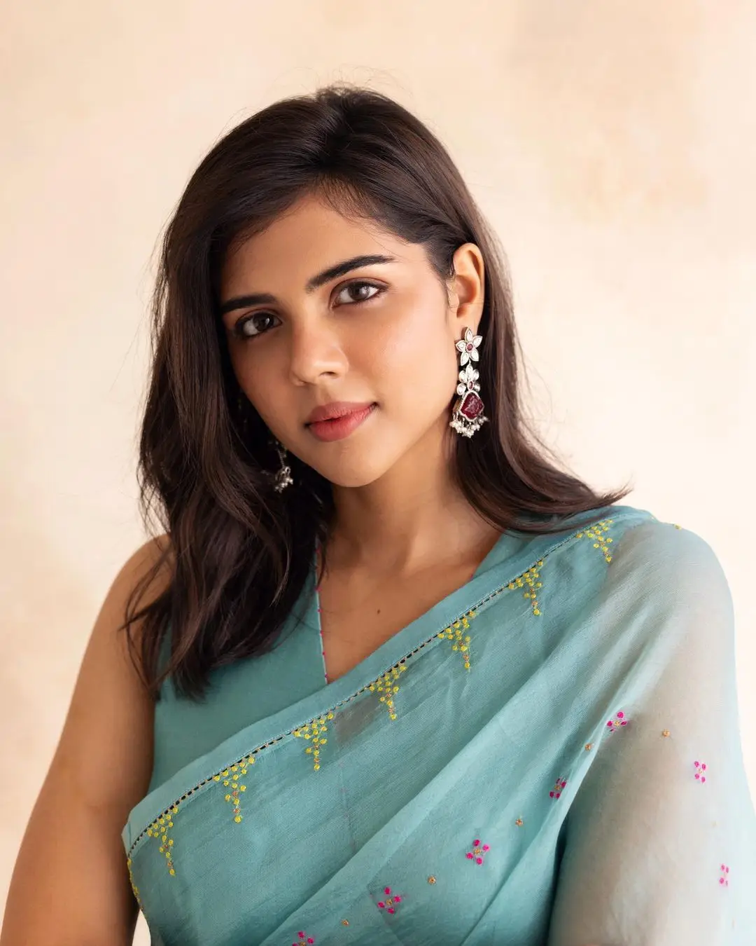 kalyani priyadarshan in blue saree sleeveless blouse